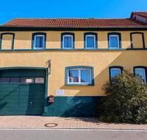 Zwei Einfamilienhäuser im Zentrum von Oberthulba