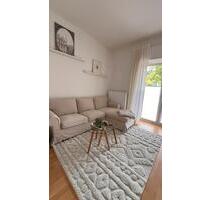 Helle, zentrale 2-Zimmer Wohnung mit Garage und Balkon - Gummersbach