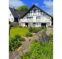 Geräumiges, gepflegtes, großzügiges Zweifamilienhaus - Bad Wünnenberg