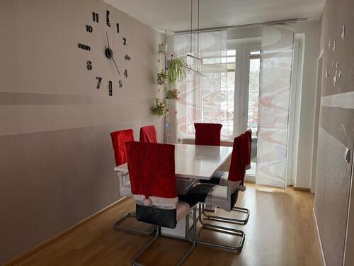 Foto - Moderne, voll möblierte 4-Zimmer-Wohnung mit zwei Balkonen