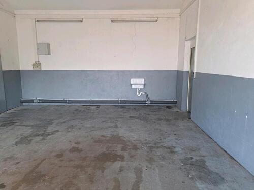 Foto - Halle zu vermieten - 210,00&nbsp;EUR Miete,