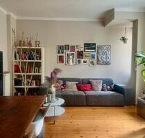 Möblierte Altbauwohnung (75 m²) mit Balkon in Friedrichshain - Berlin Friedrichshain-Kreuzberg
