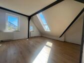 Foto - Kernsanierte 3-Zimmer Dachgeschosswohnung in Selb