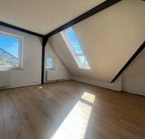 Kernsanierte 3-Zimmer Dachgeschosswohnung in Selb