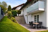 Foto - Großzügige 3,5-Zimmer-Wohnung mit Garten, zwei Terrassen & Garage