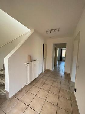 Foto - 3 Zimmer Wohnung - 800,00&nbsp;EUR Kaltmiete, ca.&nbsp; 106,00&nbsp;m&sup2;