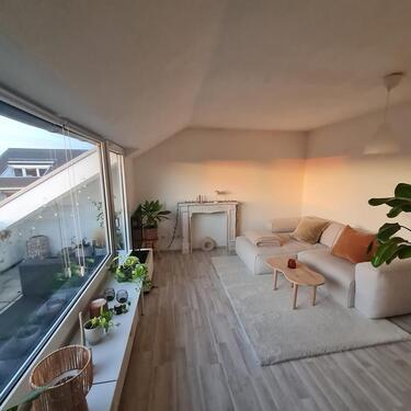 Foto - Dachgeschosswohnung - 450,00 EUR Kaltmiete,