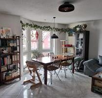 Schöne Split-Level Wohnung im Regensburger Norden mit Stellplatz