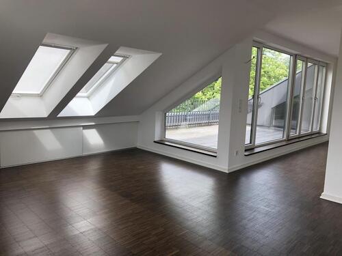 Foto - 2 Zimmer Dachgeschoßwohnung zur Miete in Hamburg