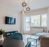 Helle 3-Zimmer Wohnung | Balkon | provisionsfrei |Top Spree Lage - Berlin Mitte