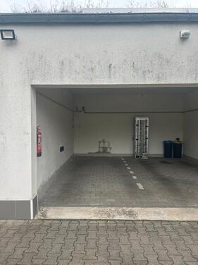 Foto - Parkplatz zu vermieten - 50,00 EUR Miete,