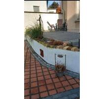 Ein-Zweifamilienhaus mit zweitem Wohnhaus - Wettin-Löbejün