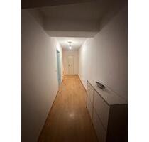 Moderne, helle und zentrale 3-Zimmer Wohnung mit Balkon - Grevenbroich
