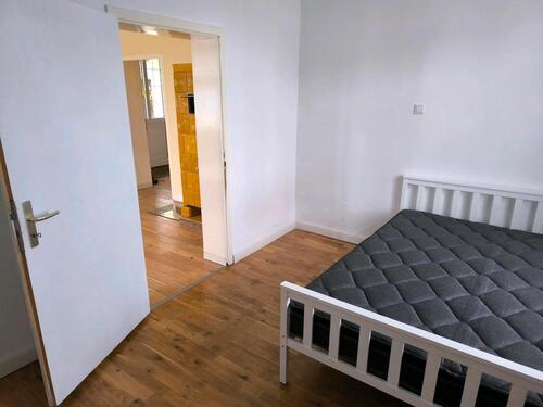 Foto - 1 Zimmer Bauernhaus, Landhaus zum Kaufen in Berlin