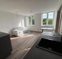 Neu sanierte und möblierte Studiowohnung in zentraler Lage - Bremen