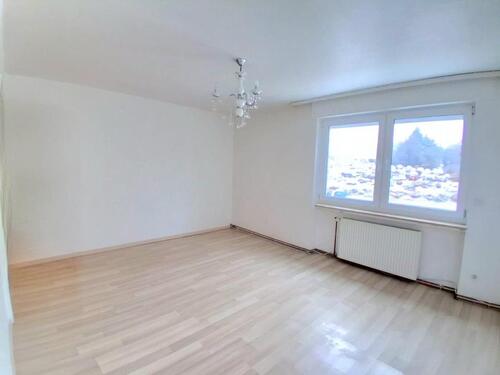 Foto - Großzügige helle 4-Zi. Wohnung mit zwei Balkon&1Garagenstellplatz