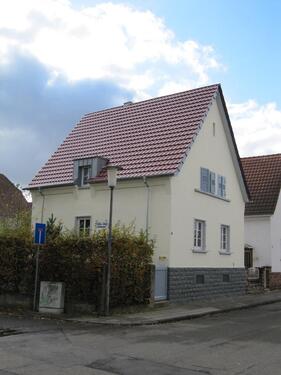 Foto - Freistehendes Einfamilienhaus - 1.000,00&nbsp;EUR Kaltmiete, ca.&nbsp; 100,00&nbsp;m&sup2;