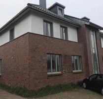 modern geschni. Wohnung EG, 3,5 ZKB, HWR, GWC, 110 qm, Terrasse - Wallenhorst