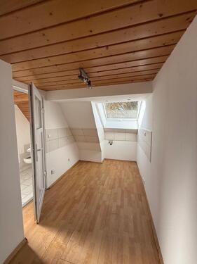 Foto - Charmante 2-Zimmer-Wohnung - 650,00&nbsp;EUR Kaltmiete, ca.&nbsp; 60,00&nbsp;m&sup2;