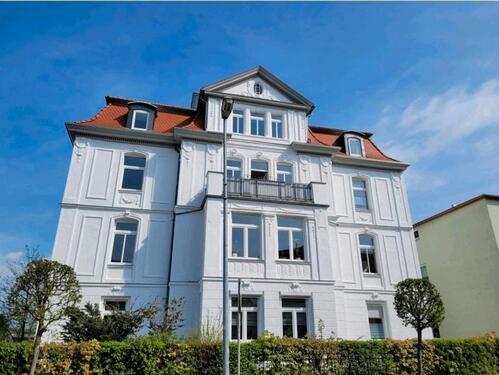 Foto - Geräumige 4-Raum-Wohnung - mit neuer Einbauküche - ab 01.11.