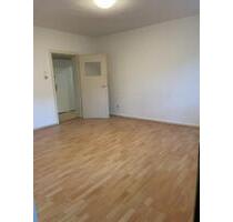 Helle 2-Zimmer-Wohnung mit Gestaltungsspielraum ab sofort - Essen Stadtbezirk III Helle 2-Zimmer-Wohnung mit Gestaltungsspielraum ab sofort - Essen Stadtbezirk III