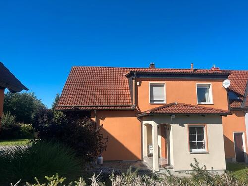 Foto - Wohnhaus mit Grünfläche zur Miete ( Lage direkt in Klipphausen)