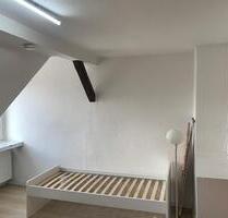 WG-Zimmer in 3-Zimmer-Wohnung nahe Rudolfplatz & Petristraße - Braunschweig Westliches Ringgebiet