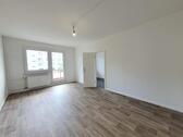 Foto - Ab 01.03.20264-Zimmer-Wohnung mit BadewanneFrisch renoviert2 Monate mietfrei bis 31.01.2026