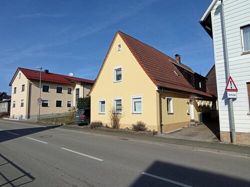 Foto - Attraktives Einfamilienhaus mit großzügigem Raumangebot und moder