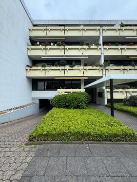 Foto - Garage direkt am Schloßpark - 100,00&nbsp;EUR Miete,