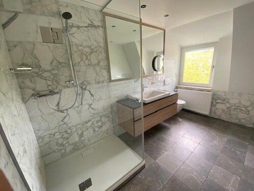 Foto - 4 Zimmer Dachgeschoßwohnung zur Miete in Ellefeld