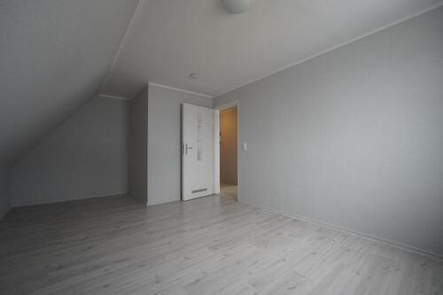 Foto - +++Lichtdurchflutete DG-Wohnung mit besonderem Charme+++