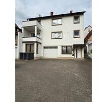 Großes Wohnhaus für Gewerbe oder Familie - Poppenhausen