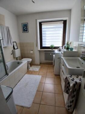 Foto - Schöne 3-Zimmer Wohnung mit Balkon, Küche und Garage