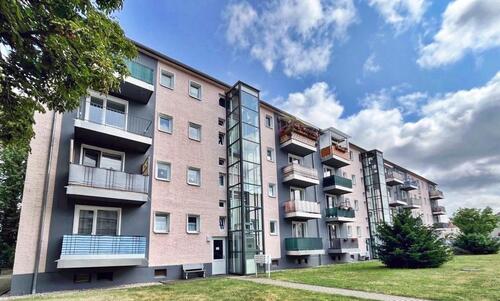 Foto - Attraktive 3-Raum-Wohnung mit Balkon und Stellplatz