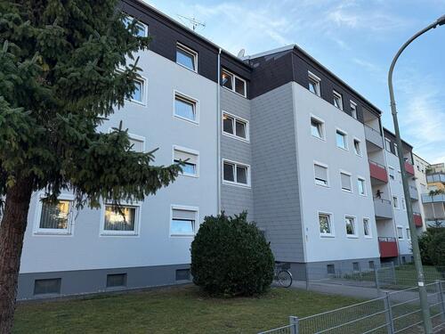 Foto - Top sanierte 3-Zimmer-Wohnung mit Balkon, Klimaanlage & Aufzug