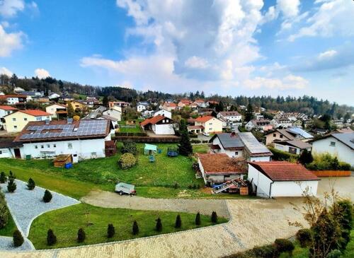 Foto - 2 ZKB-DG-Wohnung mit spektakulärem Ausblick über Bad Griesbach