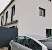 Reiheneckhaus - 2.050,00&nbsp;EUR Kaltmiete, ca.&nbsp; 160,00&nbsp;m&sup2; in Ingolstadt (PLZ: 85055) Nordost