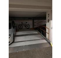 Tiefgaragenstellplatz zu vermieten in München Schwabing
