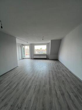 Foto - 4-Zimmer-Dachgeschosswohnung mit Balkon & Stellplatz in GE-Erle