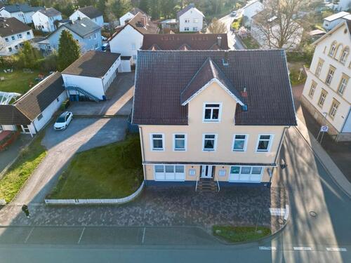 Foto - Wohn- und Geschäftshaus 