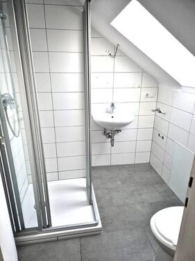 Foto - Renovierte 2,5-Zimmer-Dachgeschosswohnung