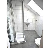Renovierte 2,5-Zimmer-Dachgeschosswohnung - Höchstadt an der Aisch