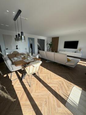 Foto - Lichtdurchflutete, großzügige Maisonette-Wohnung Norderstedt