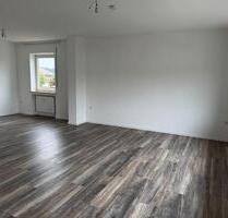 helle sehr schöne 4 Zimmerwohnung mit grossen Balkon , Top Lage - Simbach