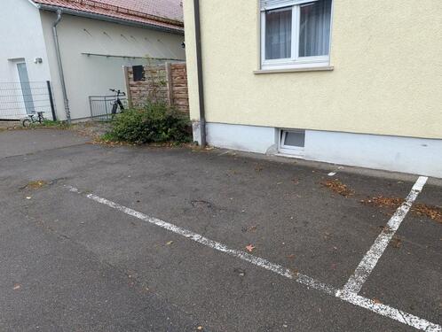 Foto - Parkplatz neben der Brennerstraße