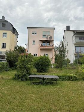 Foto - BERGEN-ENKHEIM: Altes HAUS für Familie! 7 Zi. mit grossen Garten!