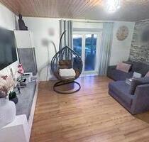 Attraktive 3-Zimmer-Wohnung - 850,00 EUR Kaltmiete, ca.  85,00 m² in Rheinhausen (PLZ: 79365)