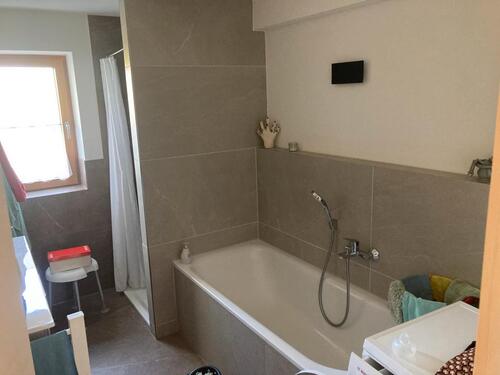 Foto - 4 Zimmer Erdgeschoßwohnung zur Miete in Erdweg