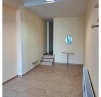 Zu Vermietet - 150,00 EUR Kaltmiete, in Eisleben (Lutherstadt) (PLZ: 06295)